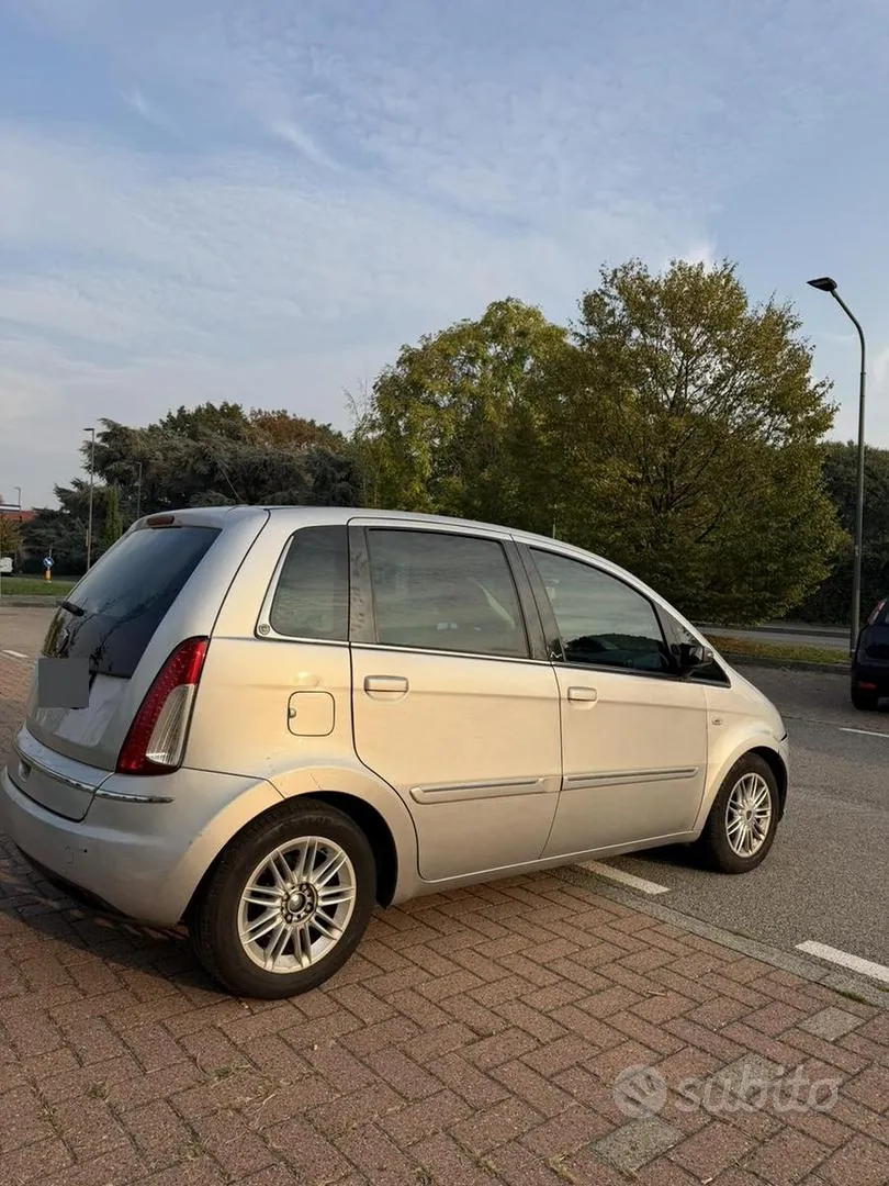 Lancia Musa 2009 photo 3