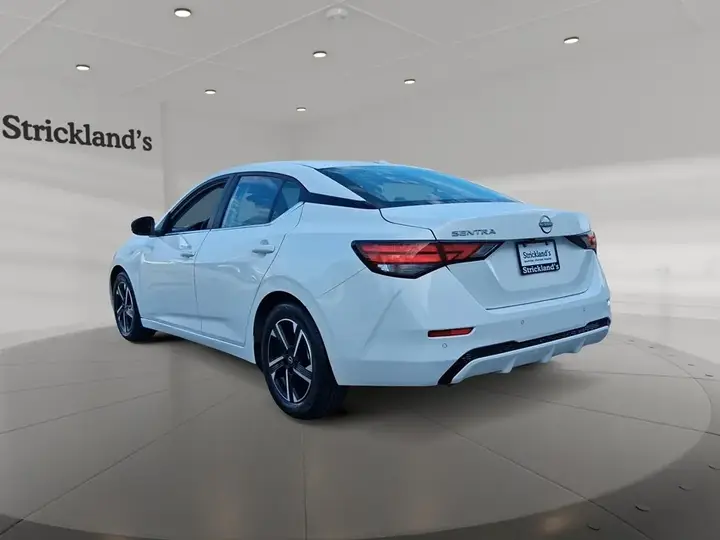 Nissan Sentra 2025 photo 4
