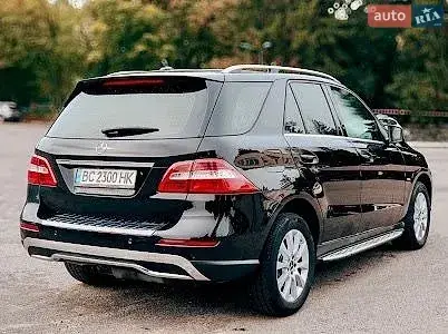 Mercedes-Benz M-Class 2012 photo 3