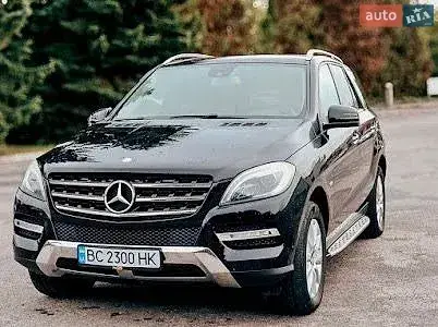 Mercedes-Benz M-Class 2012 photo 2