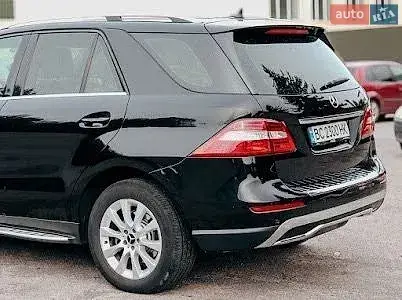 Mercedes-Benz M-Class 2012 photo 5
