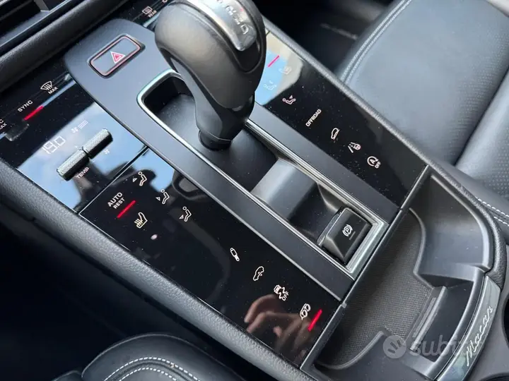 Porsche Macan 2023 photo 4