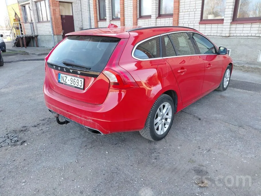 Volvo V60 2014 photo 4