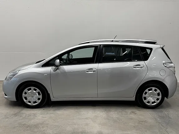 Toyota Verso 2010 photo 3
