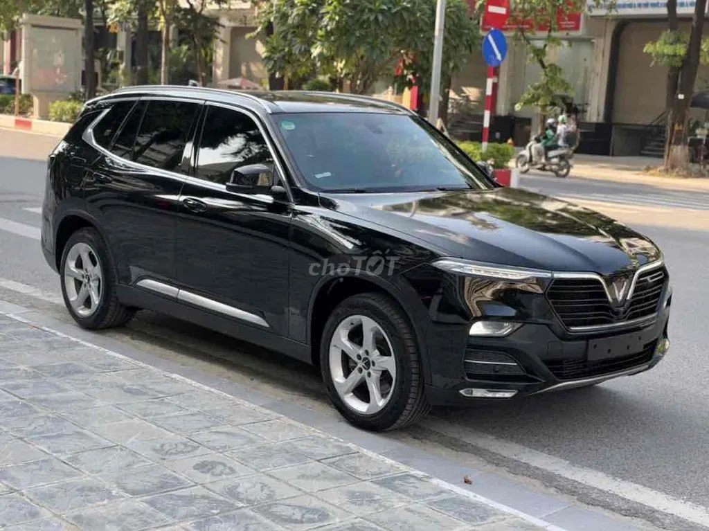 Vinfast Lux Sa2.0 2021 photo 3