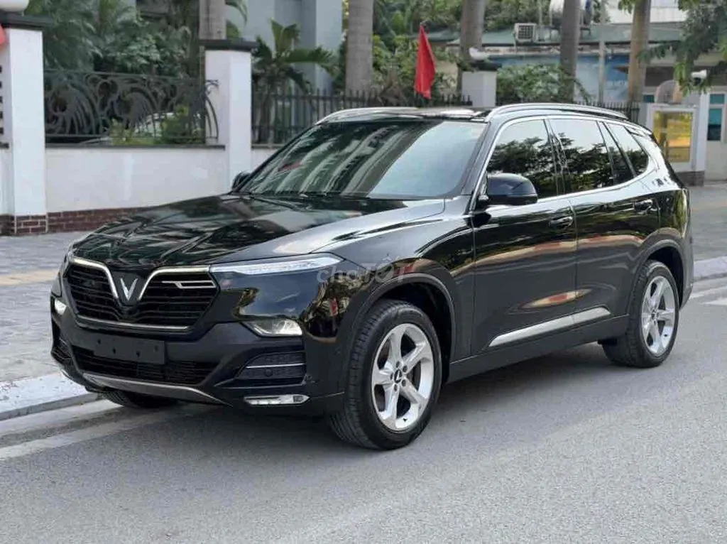 Vinfast Lux Sa2.0 2021 photo 2