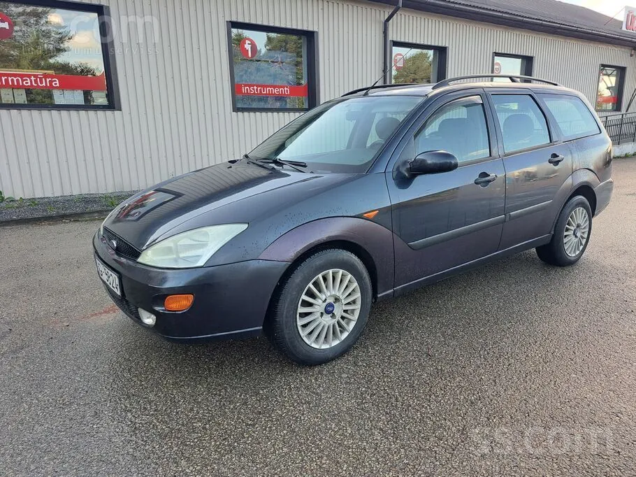 Ford Focus 2000 photo 2