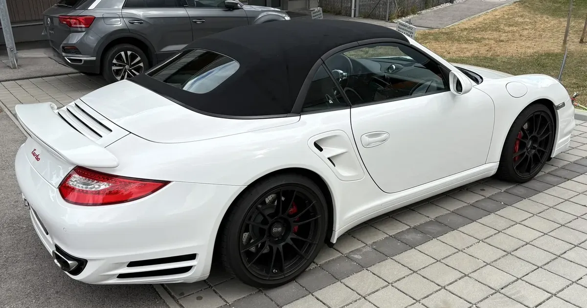 Porsche 911 2011 photo 3