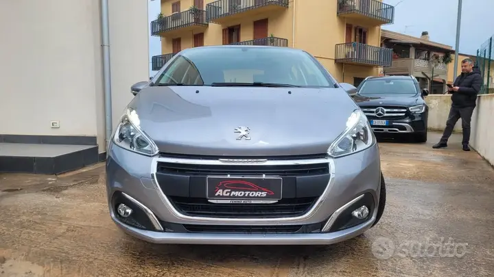 Peugeot 208 2019 photo 2