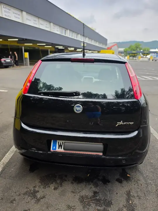 Fiat Punto 2007 photo 2