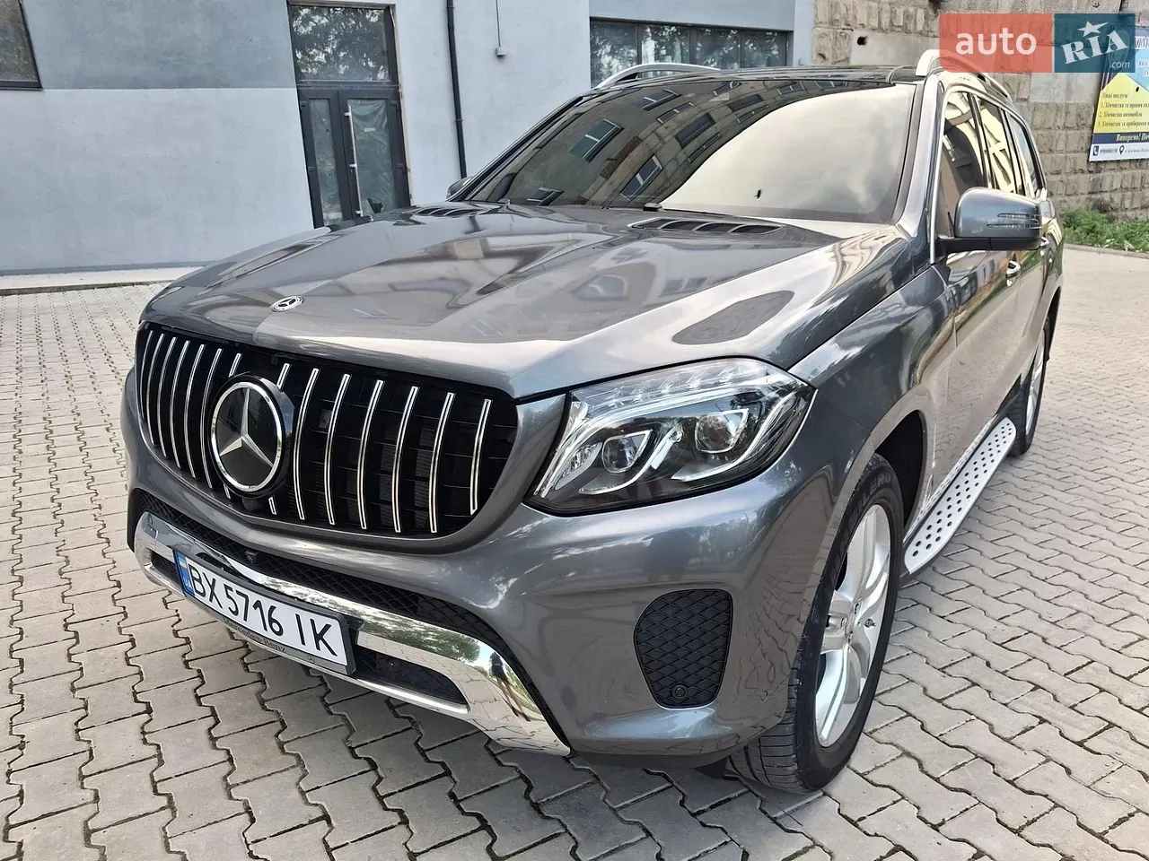 Mercedes-Benz Gls-Class 2016 photo 2