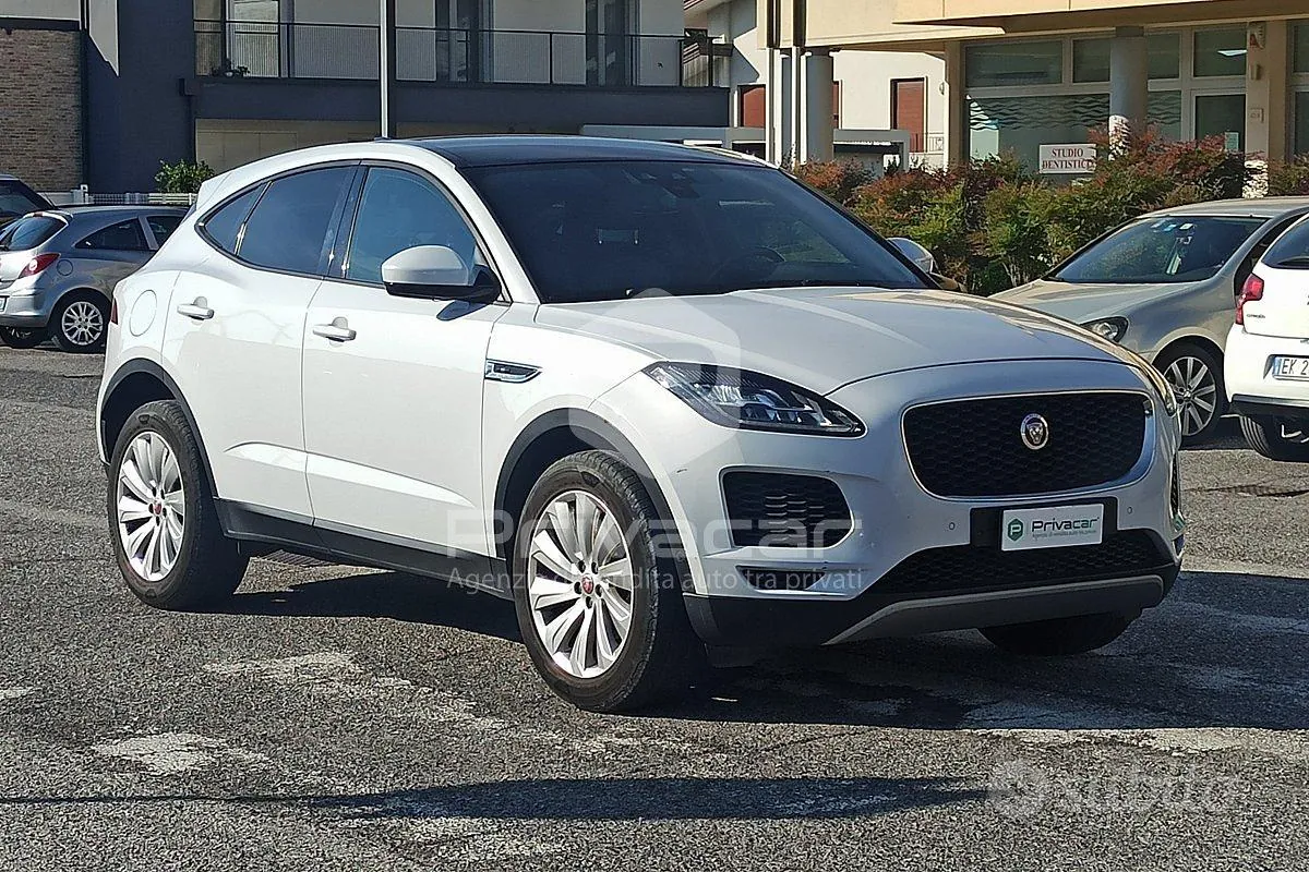 Jaguar E-Pace 2018 photo 3