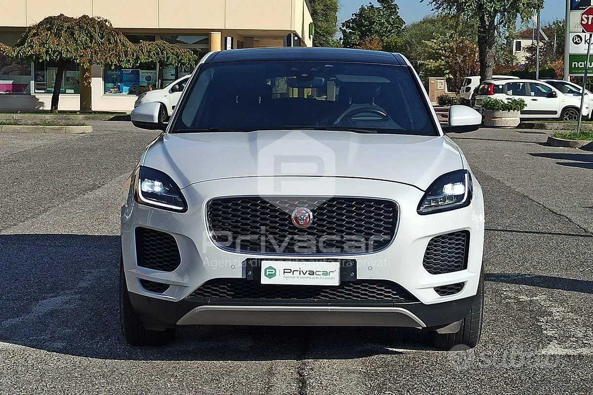 Jaguar E-Pace 2018 photo 2