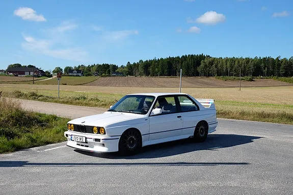BMW M3 1986 photo 2