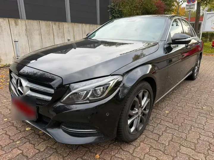 Mercedes-Benz C180