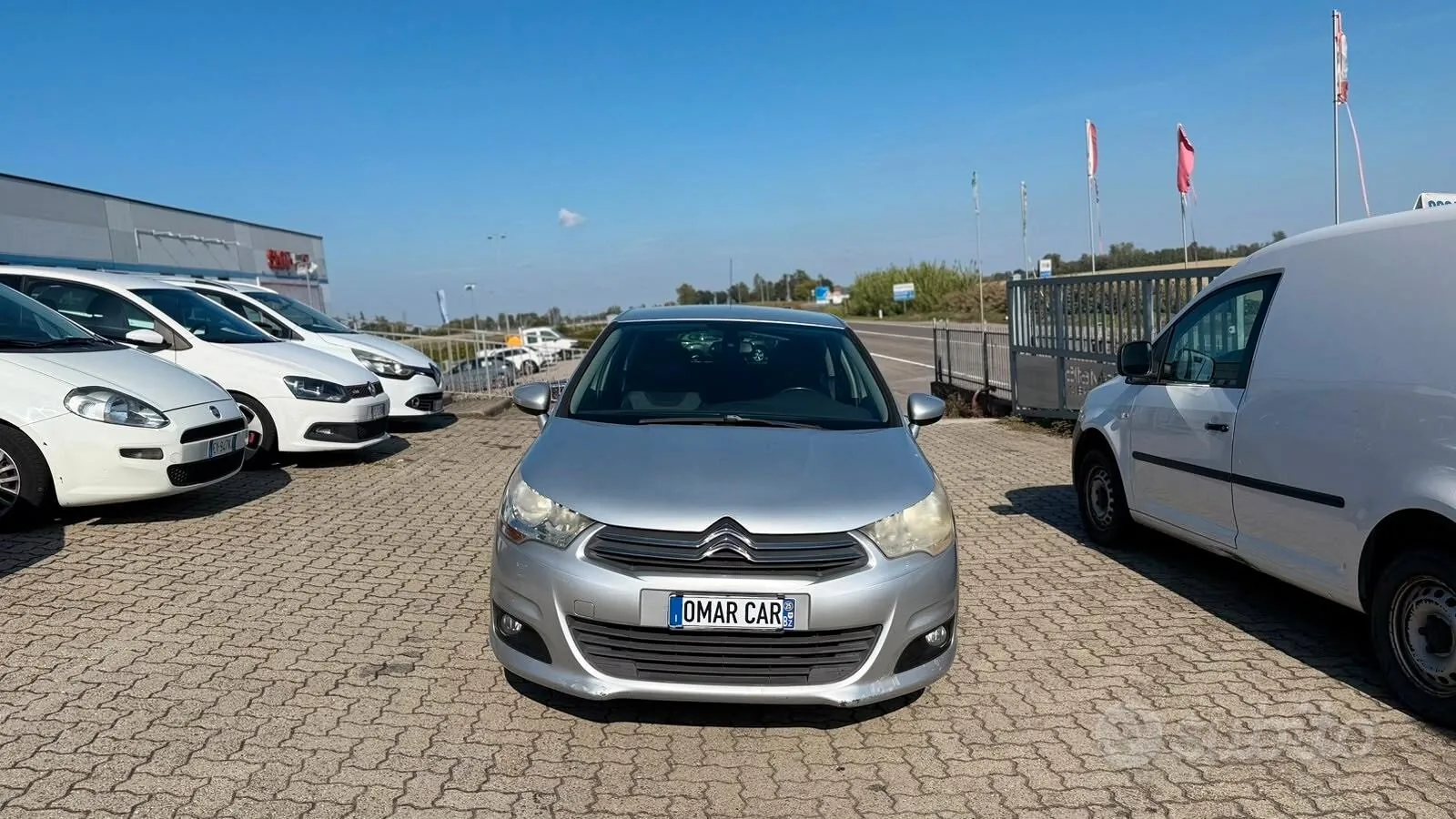 Citroen C4 2013 photo 2