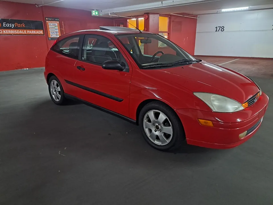 Ford Focus 2001 photo 3