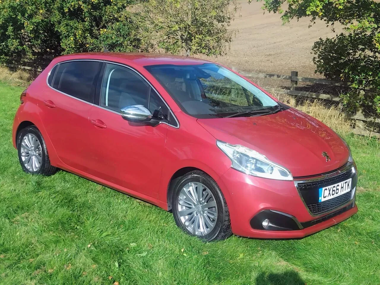 Peugeot 208 2016 photo 4