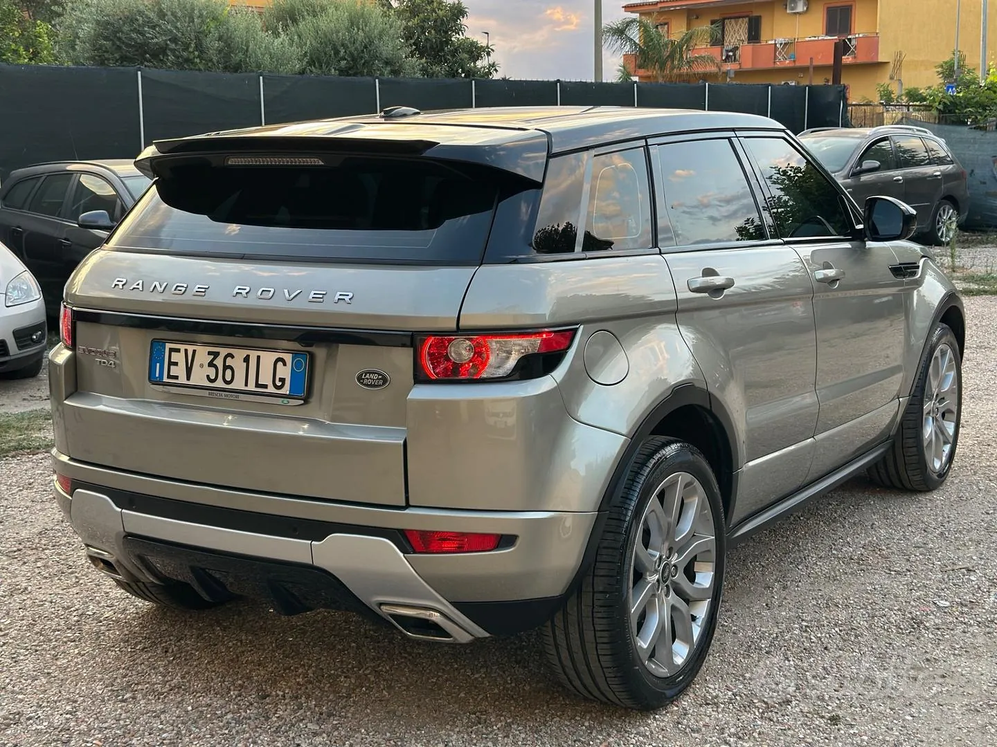 Land Rover Range Rover Evoque 2014 photo 3