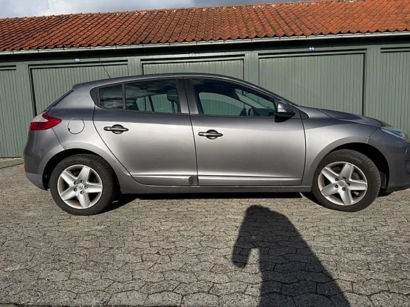 Renault Megane Iii 2014 photo 4