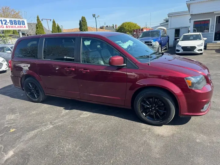 Dodge Grand Caravan 2020 photo 3