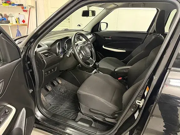Suzuki Swift 2017 photo 5