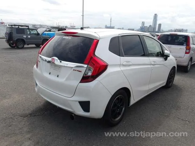 Honda Fit 2014 photo 4