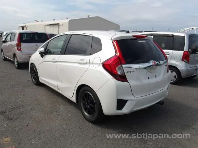 Honda Fit 2014 photo 3