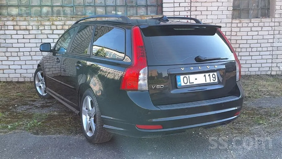 Volvo V50 2010 photo 4