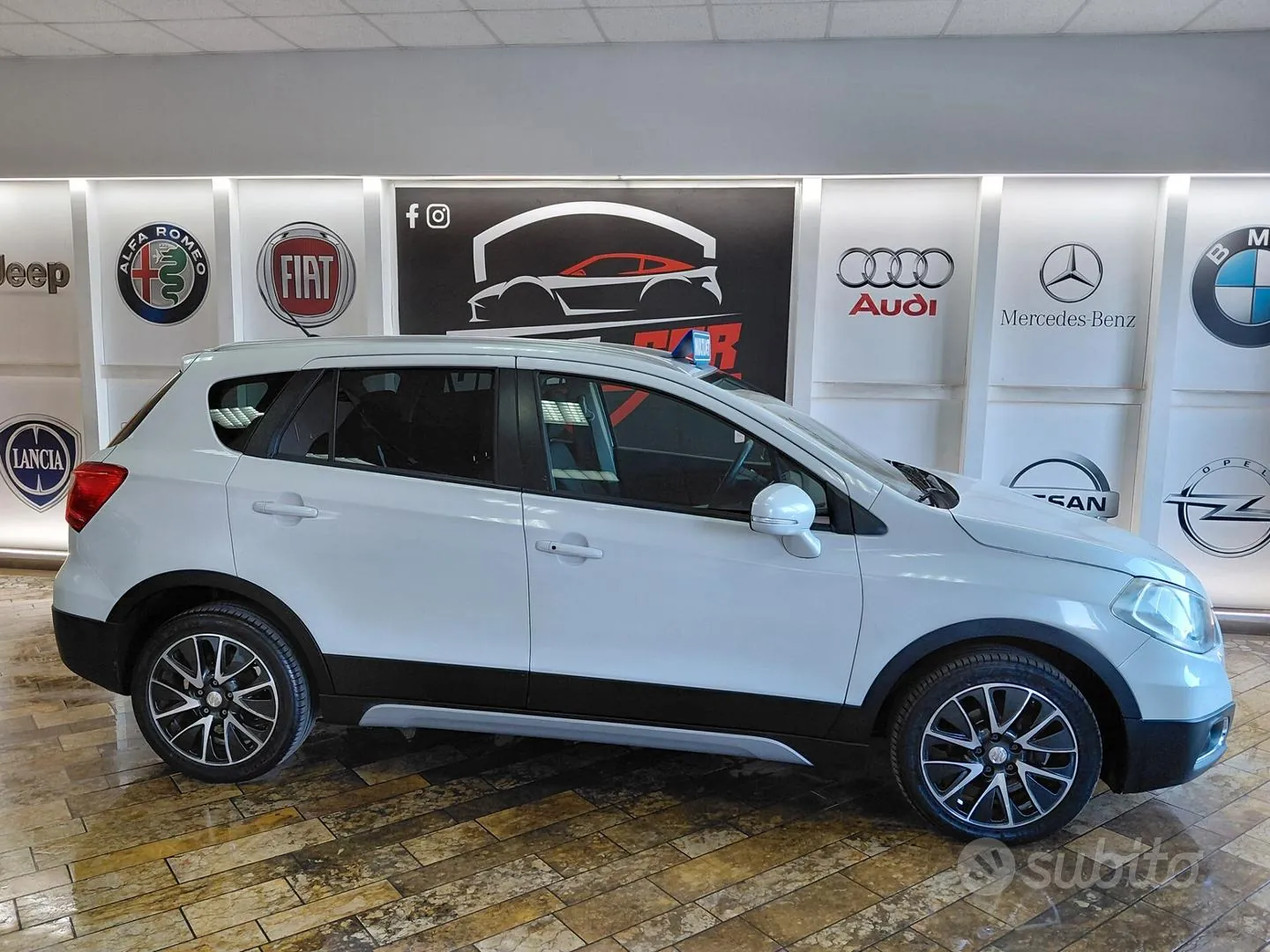 Suzuki S-Cross 2014 photo 4