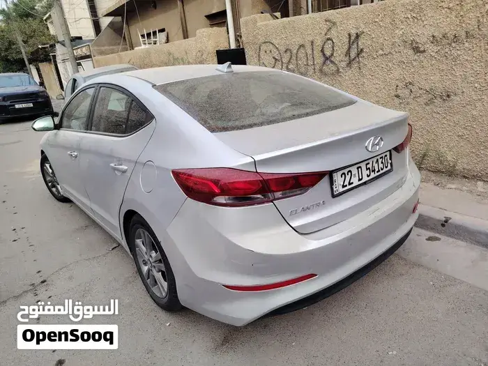 Hyundai Elantra 2018 photo 3
