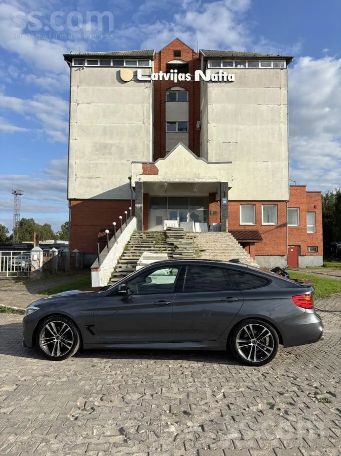 BMW 320 2015 photo 3