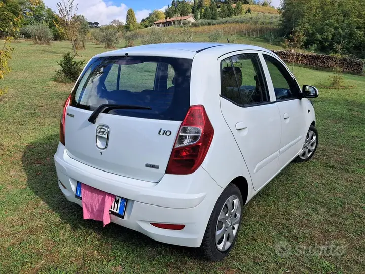 Hyundai I10 2011 photo 3