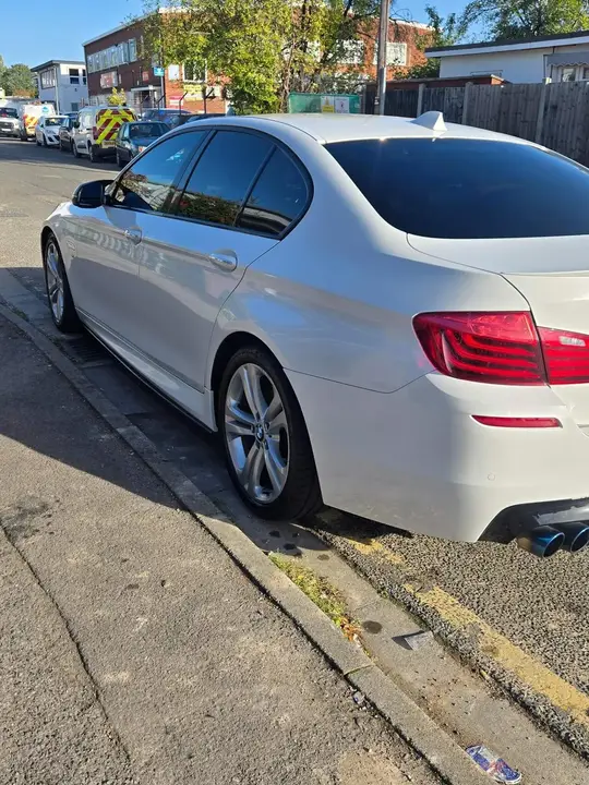 BMW 5 Series 2015 photo 5
