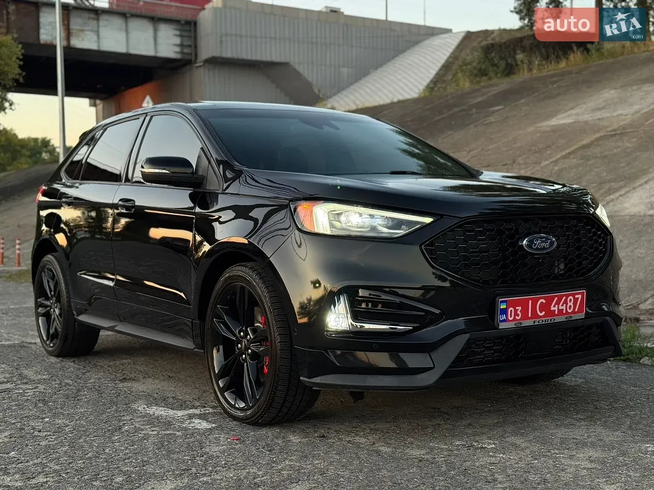 Ford Edge 2019 photo 2