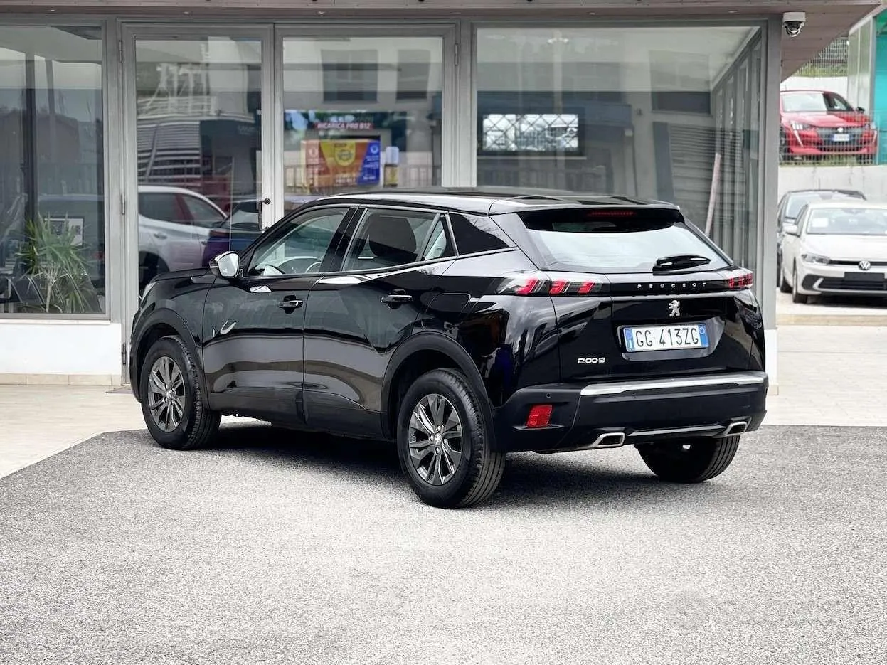 Peugeot 2008 2021 photo 4