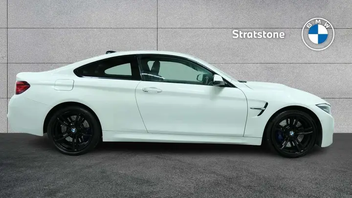 BMW M4 2020 photo 3