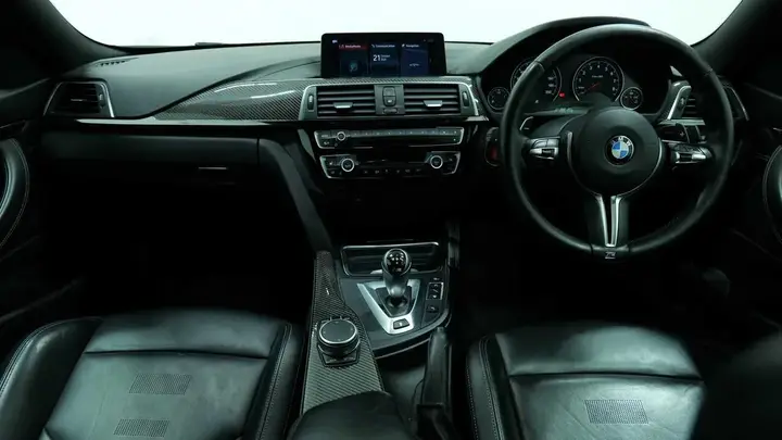 BMW M4 2020 photo 4