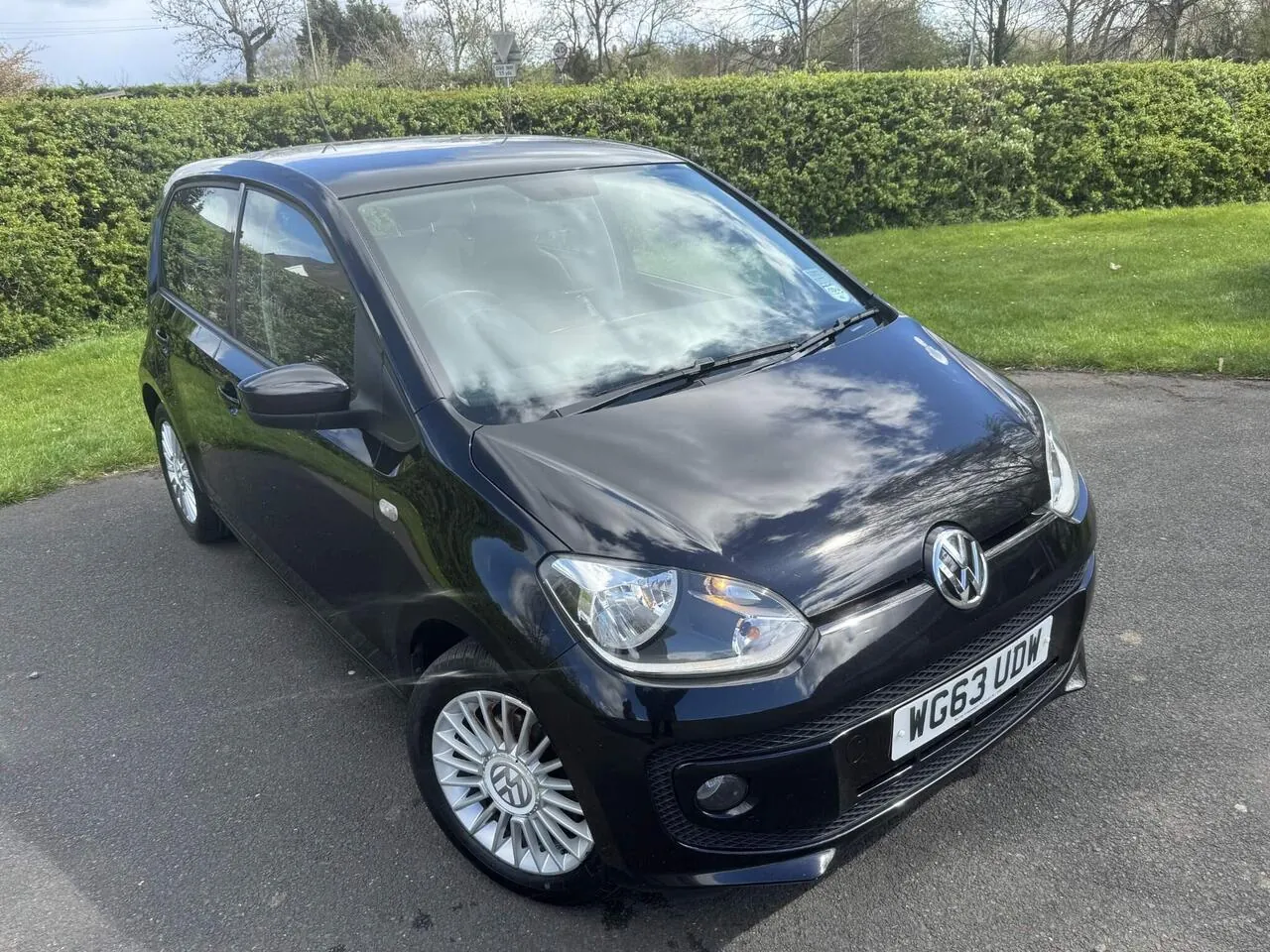 Volkswagen Up 2013 photo 3