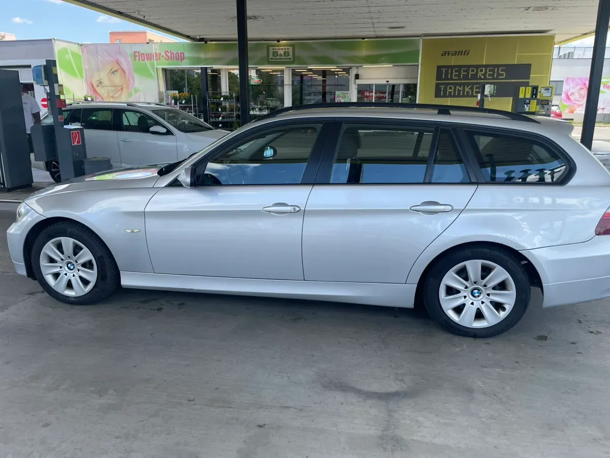BMW 3 Series 2008 photo 3
