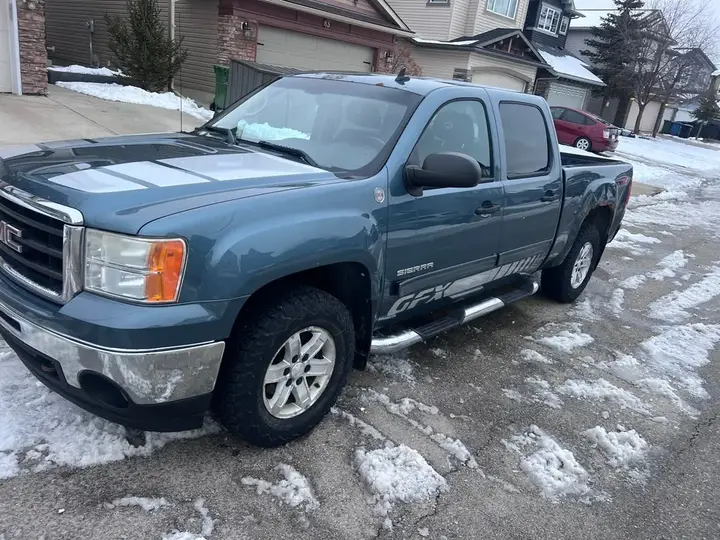 GMC Sierra 2010 photo 5