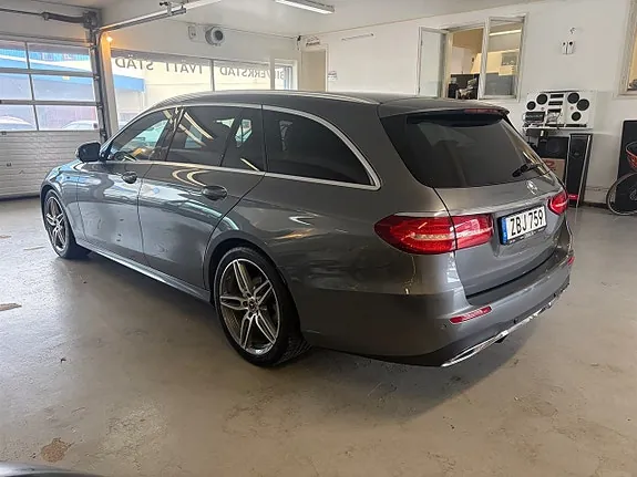 Mercedes-Benz E220 2018 photo 2
