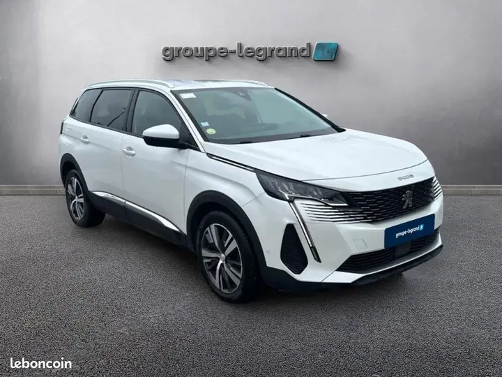 Peugeot 5008 2020 photo 3