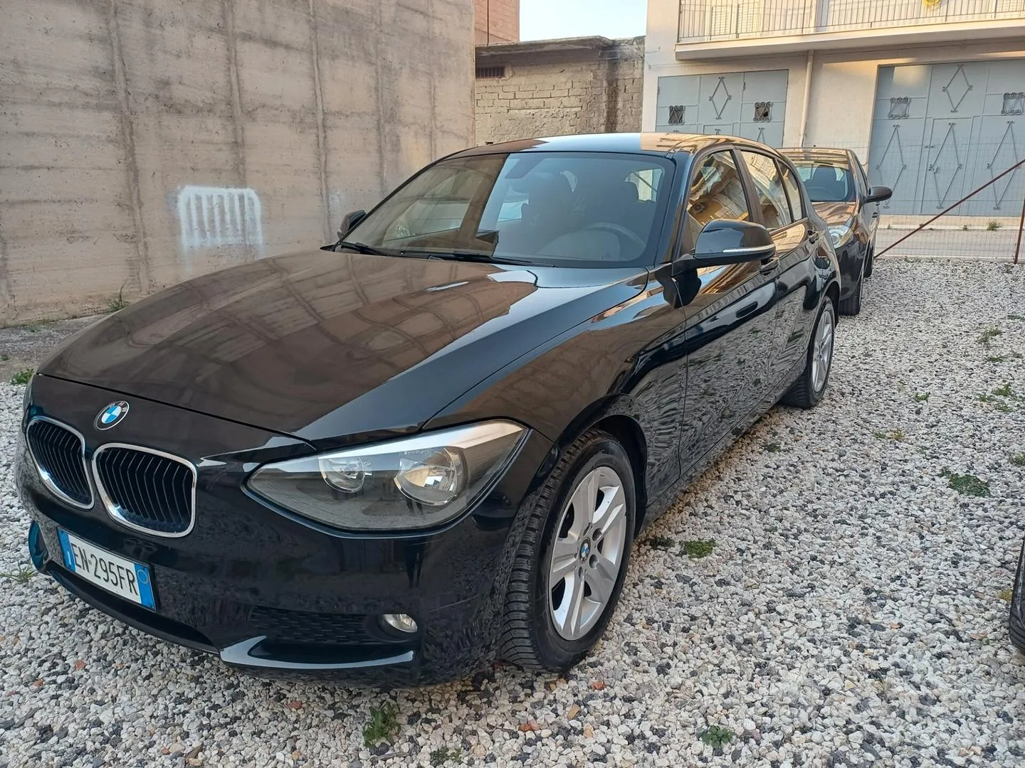 BMW 118D 2012 photo 2