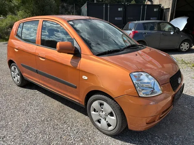 Kia Picanto 2006 photo 2