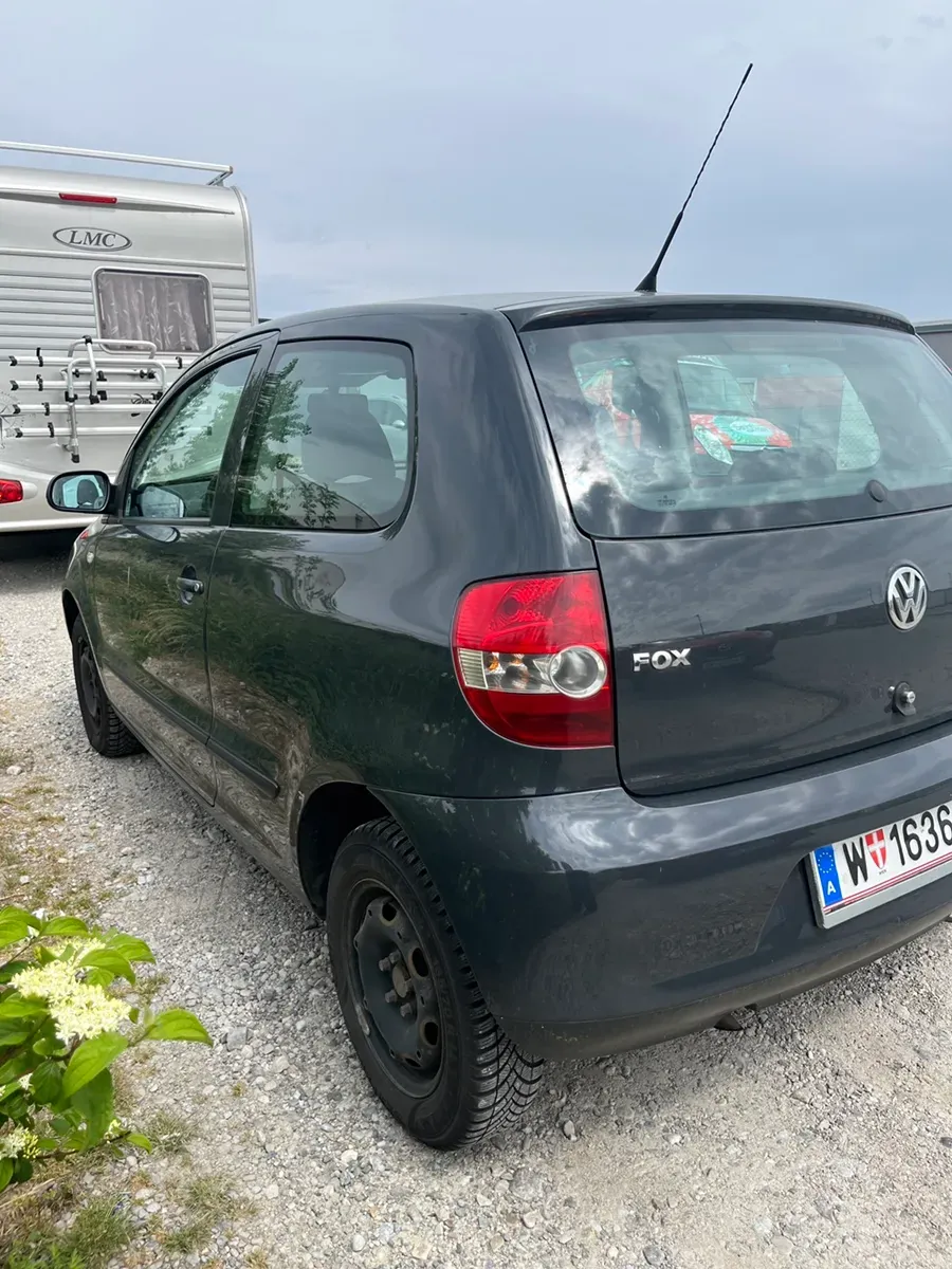 Volkswagen Fox 2008 photo 2