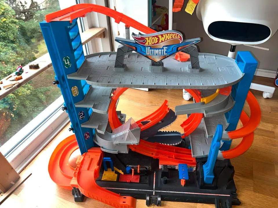 Hot Wheels Ultimate Garage