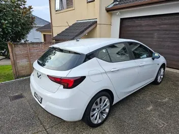 Holden Astra 2020 photo 3