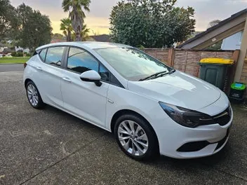 Holden Astra 2020 photo 5