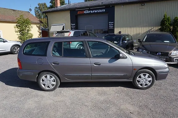 Renault Megane 2003 photo 3